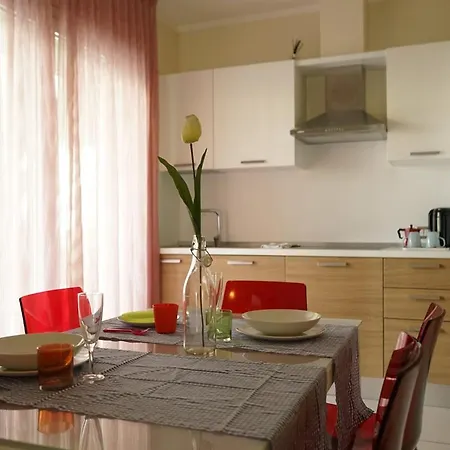 Millecento - Aperto Tutto L'anno Apart Otel