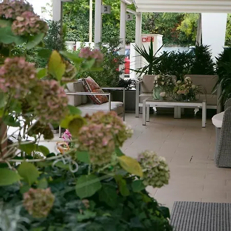 Millecento - Aperto Tutto L'anno 3*